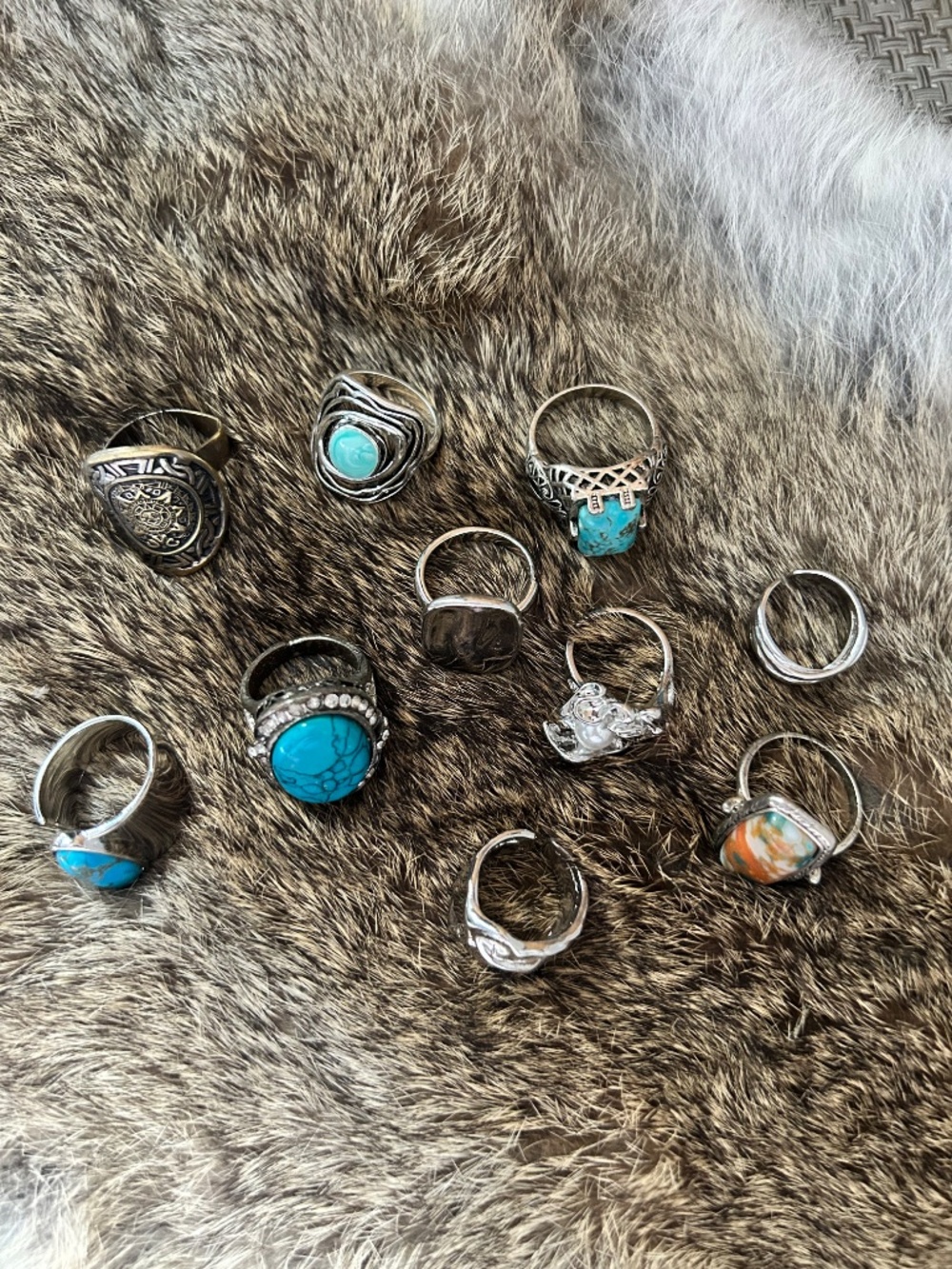 Assorted 10 Rings including Turquoise. - Picture 6 of 6